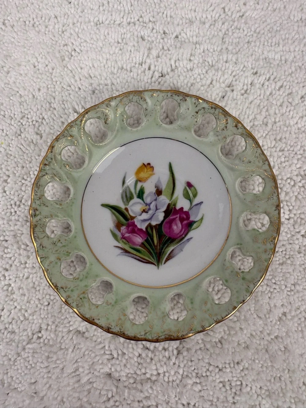 Vintage Unbranded 1960’s Lusterware Footed Tea Cup with Saucer